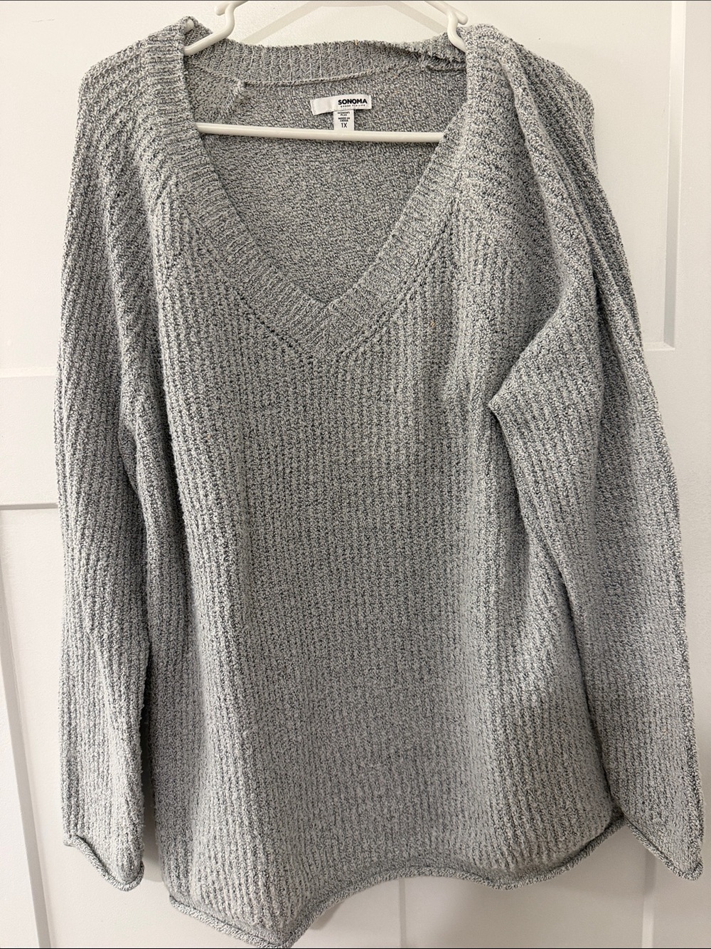 Sonoma Gray V-Neck Knit Pullover Sweater